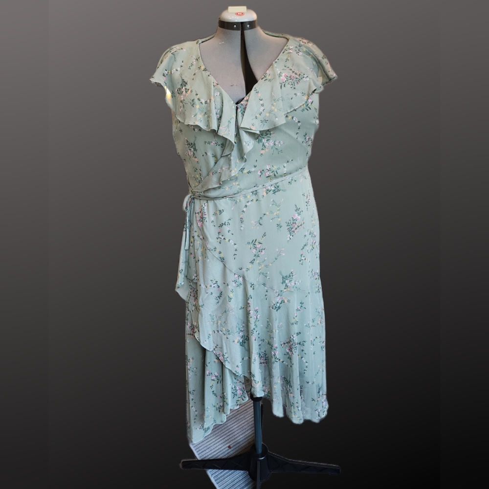 LC Lauren Conrad Sage Green Floral Wrap Dress Petite XL